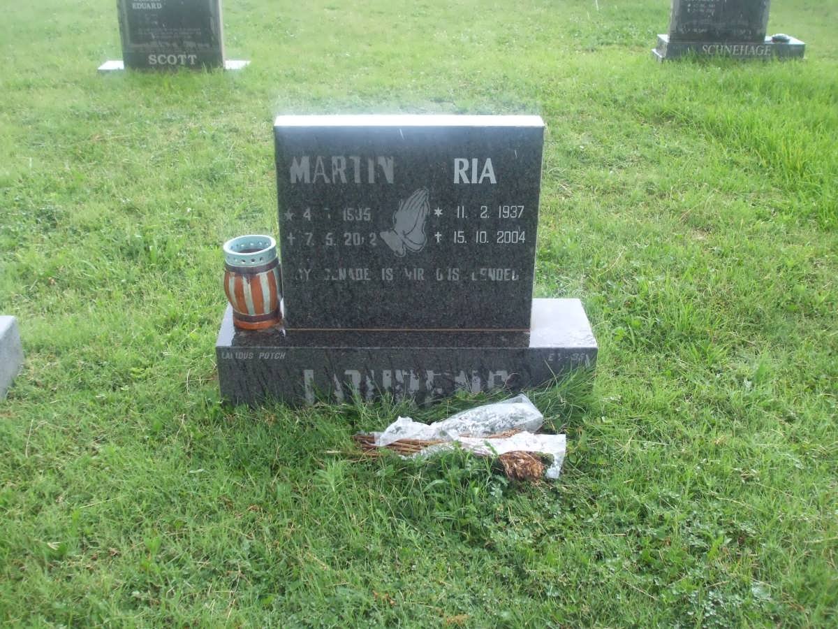 LOURENS Martin 1935-2002 &amp; Ria 1937-2004