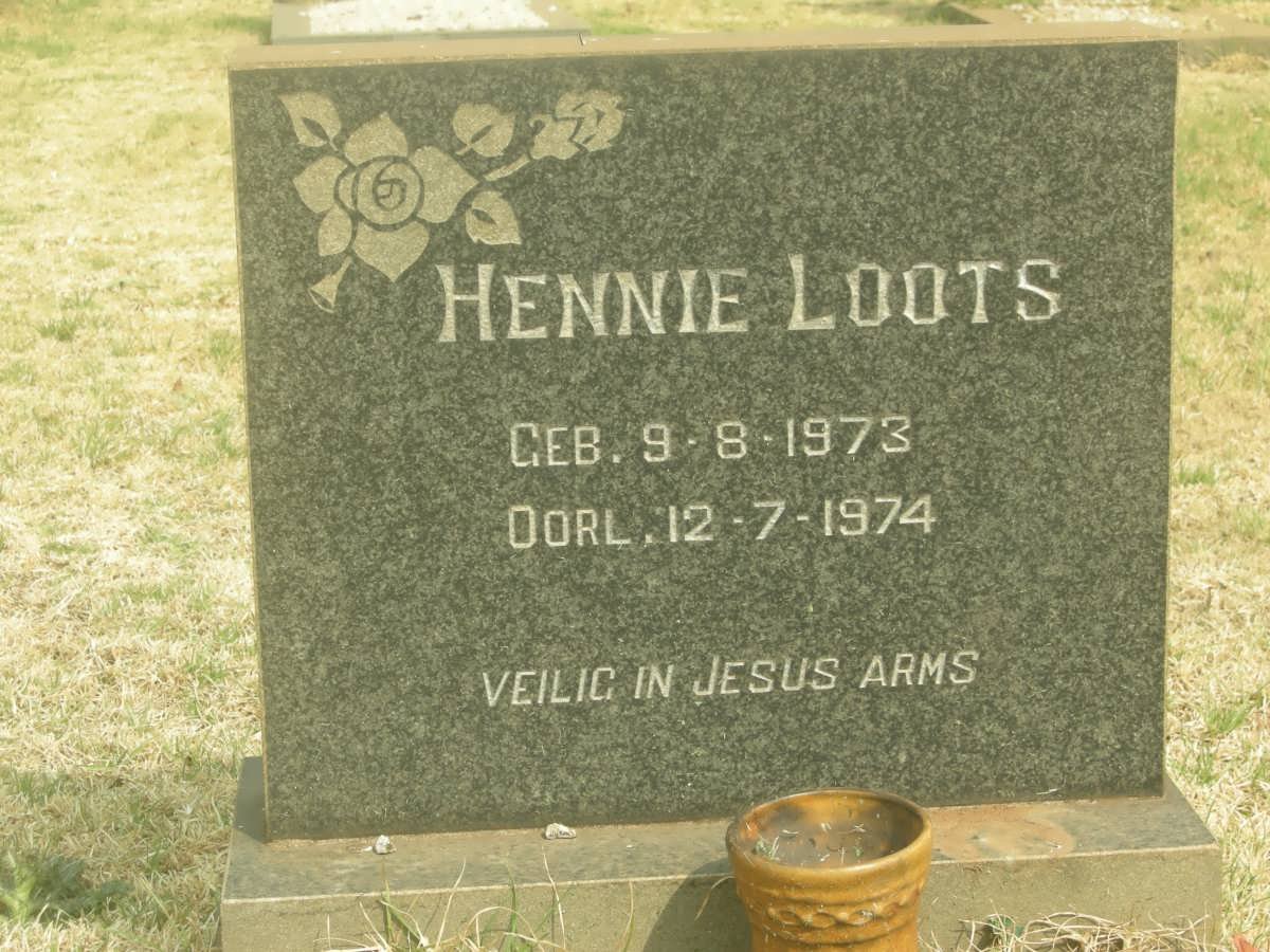 LOOTS Hennie 1973-1974