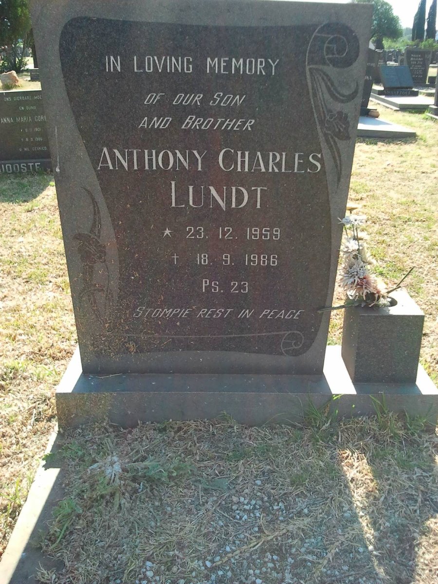 LUNDT Anthony Charles 1959-1986