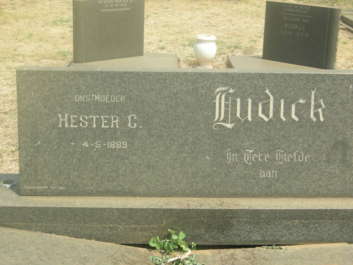 LUDICK Hester C. 1889-