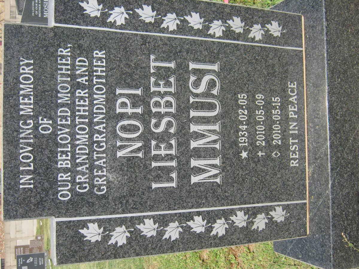 MMUSI Nopi Liesbet 1934-2010