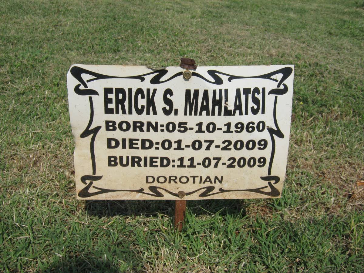 MAHLATSI Erick S. 1960-2009