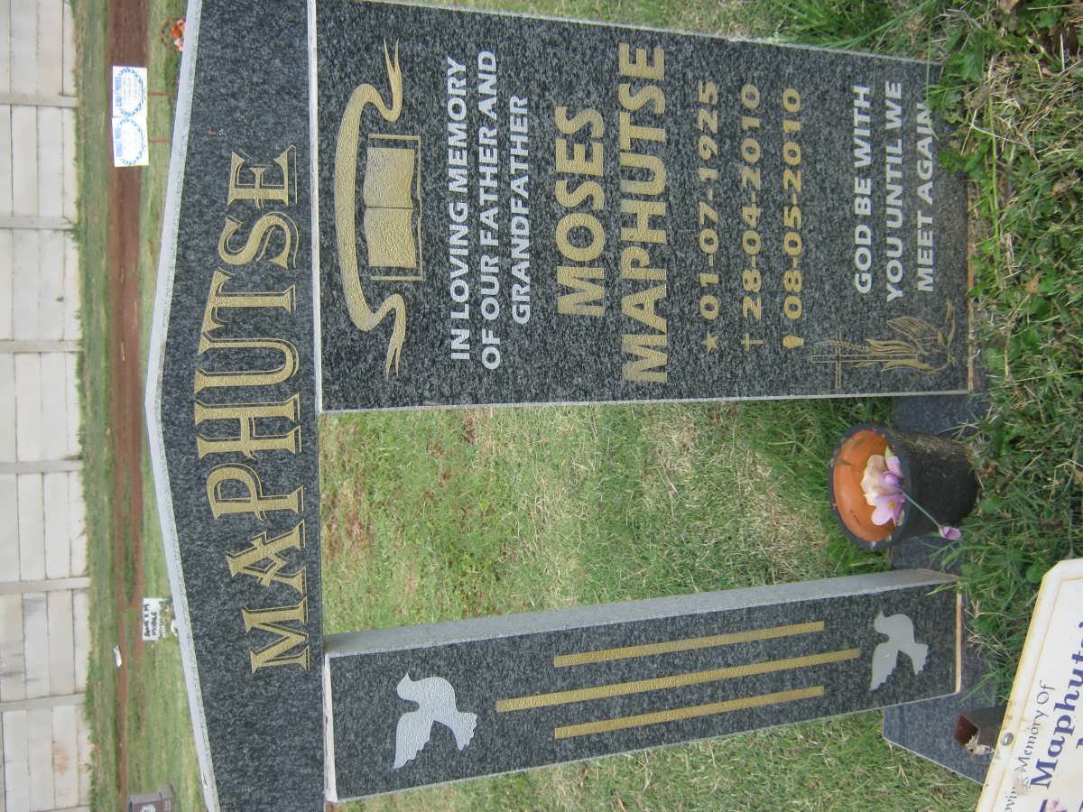 MAPHUTSE Moses 1925-2010