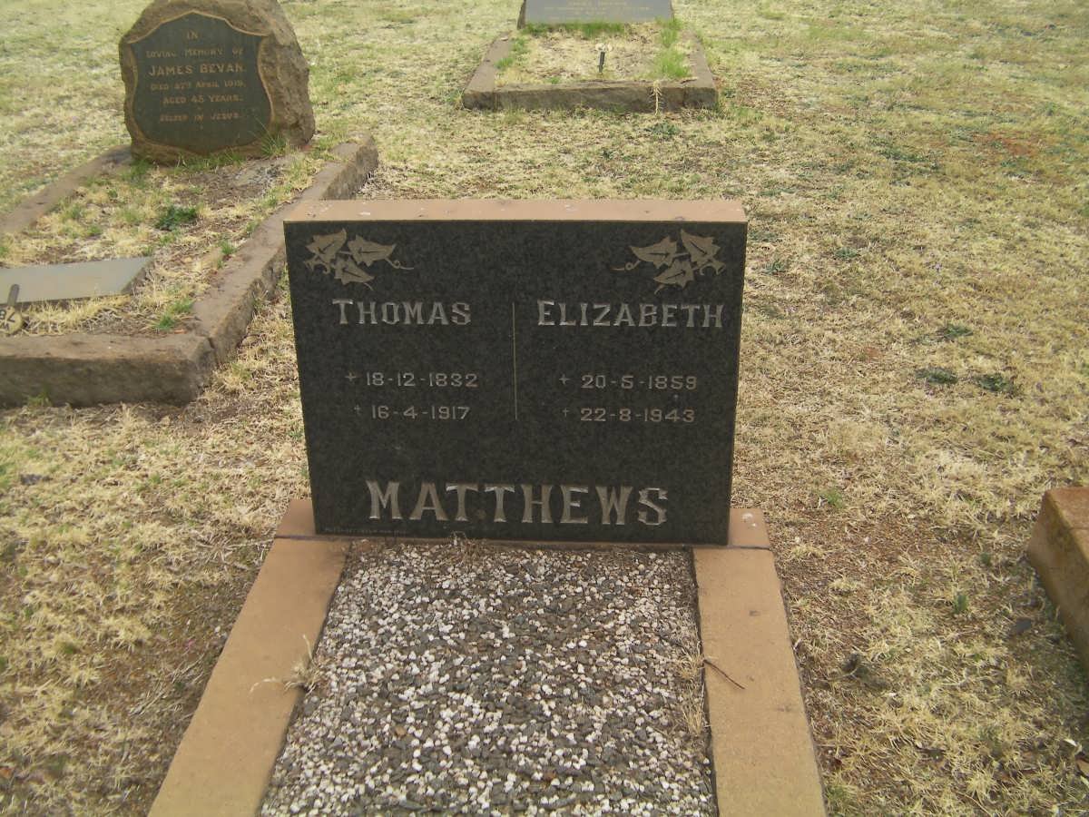 MATTHEWS Thomas 1832-1917 &amp; Elizabeth 1859-1943