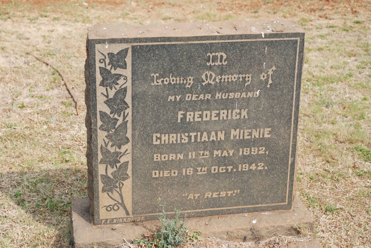 MIENIE Frederick Christiaan 1892-1942