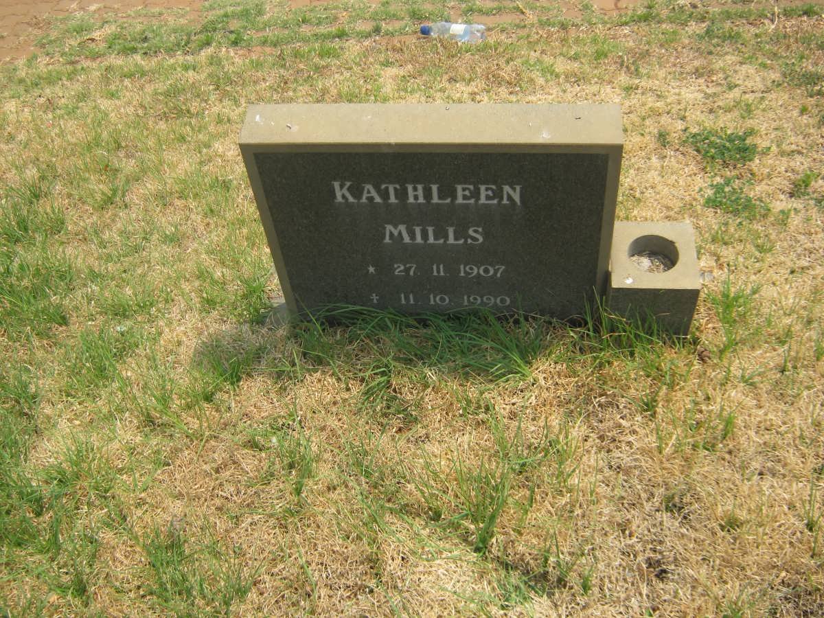 MILLS Kathleen 1907-1990
