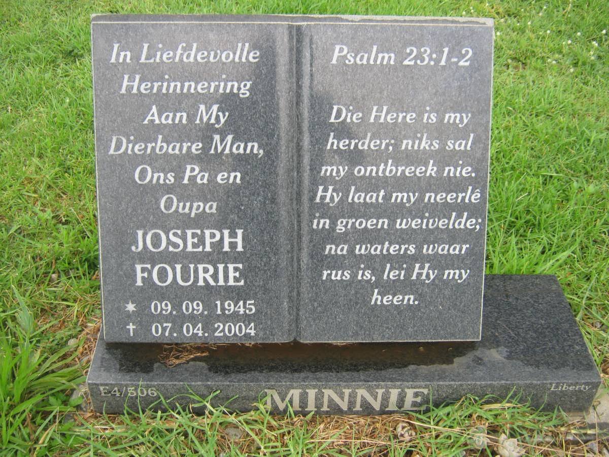 MINNIE Joseph Fourie 1945-2004
