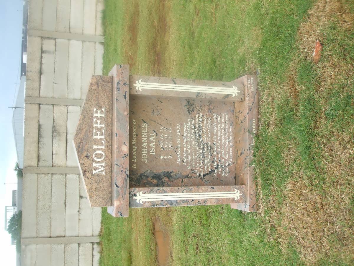 MOLEFE Johannes Isaac 1950-2007