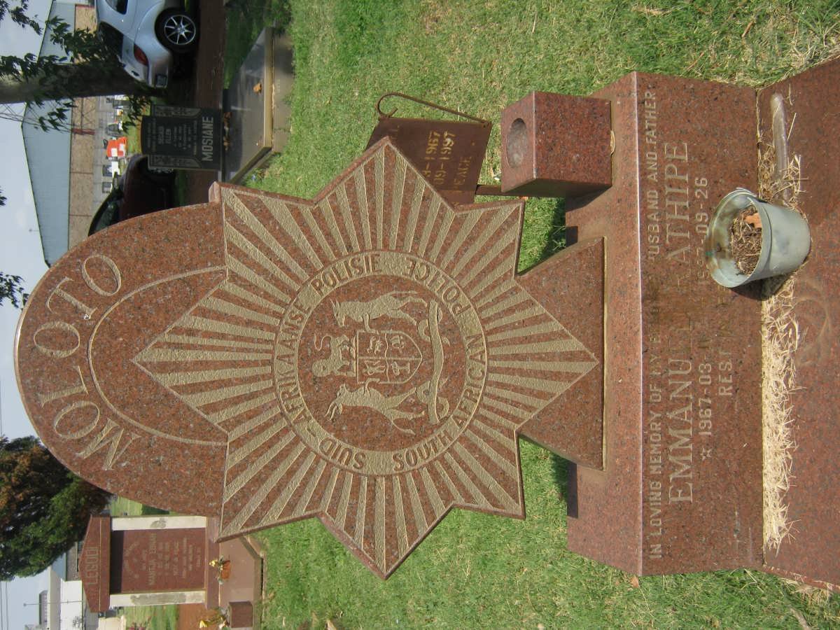 MOLOTO Emmanuel Rathipe 1967-1997