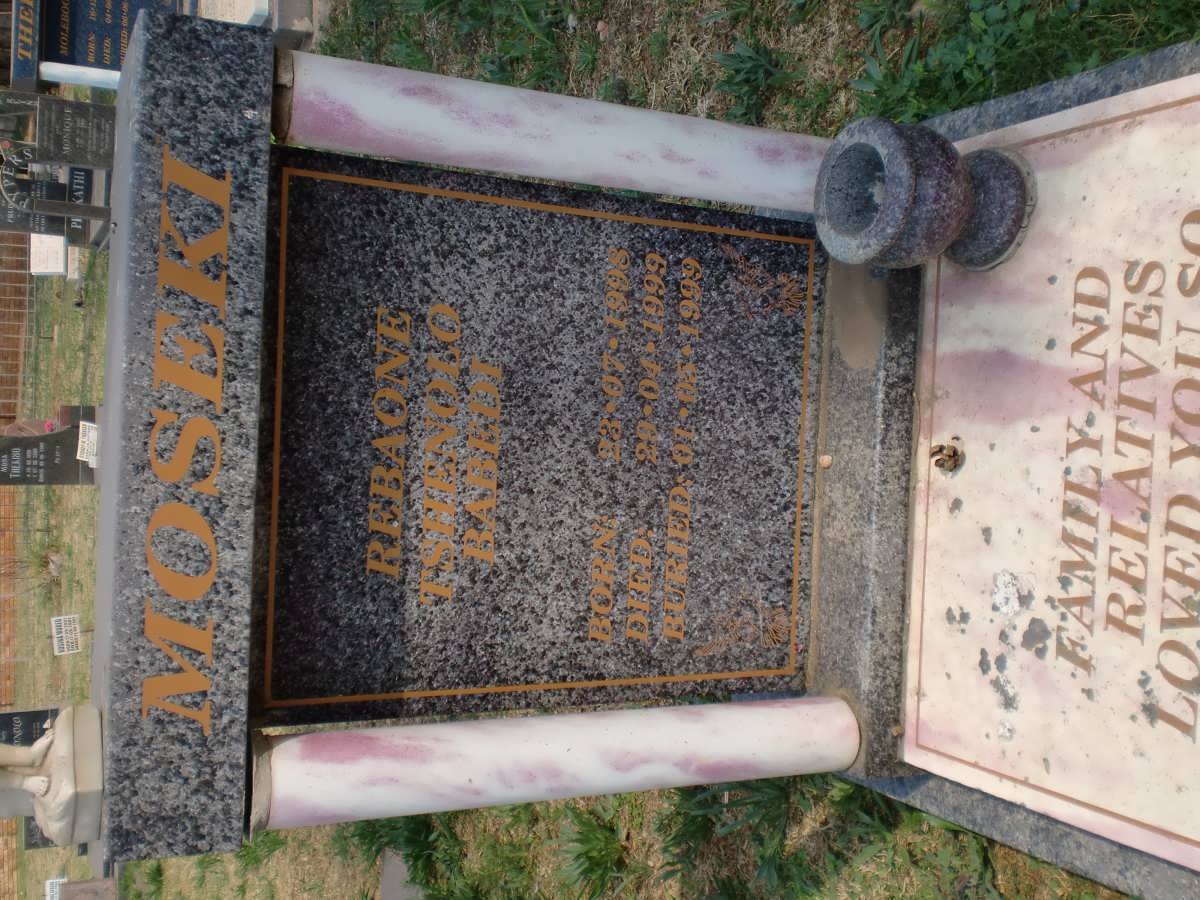 MOSEKI Rebaone Tshenolo Babedi 1998-1999
