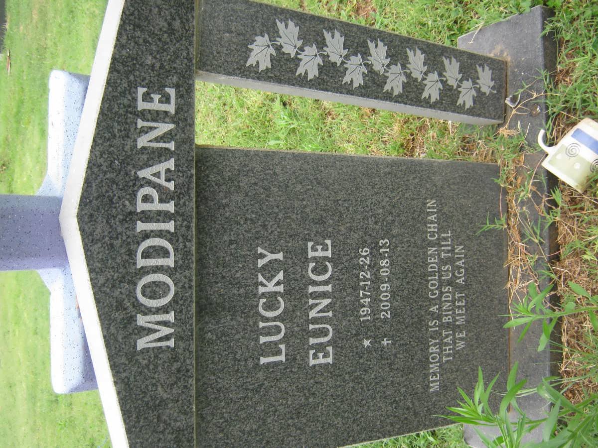 MODIPANE Lucky Eunice 1947-2009