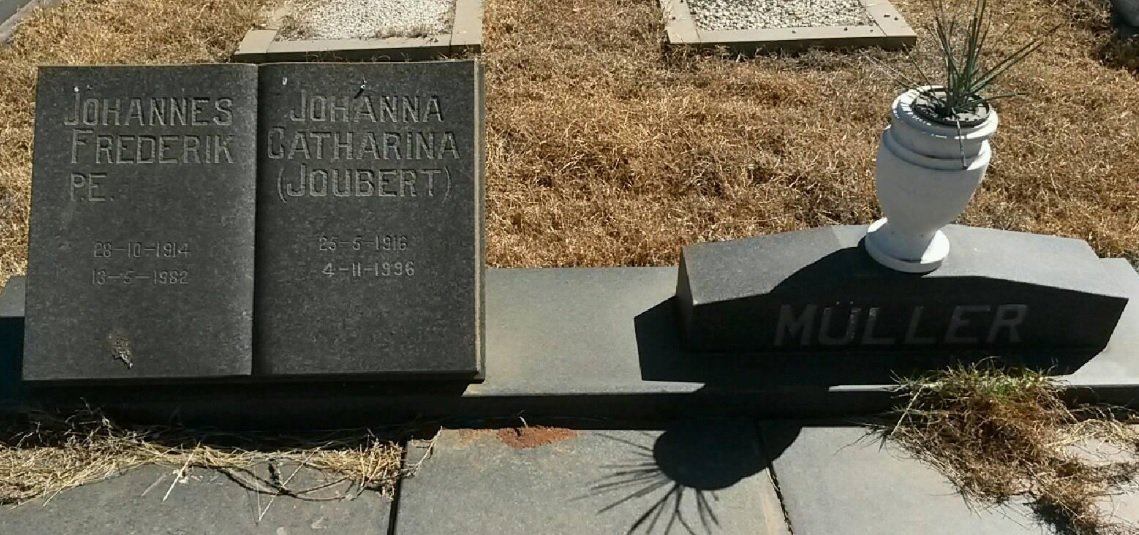 MULLER Johannes Frederik P.E. 1914-1982 &amp; Johanna Catharina JOUBERT 1916-1996