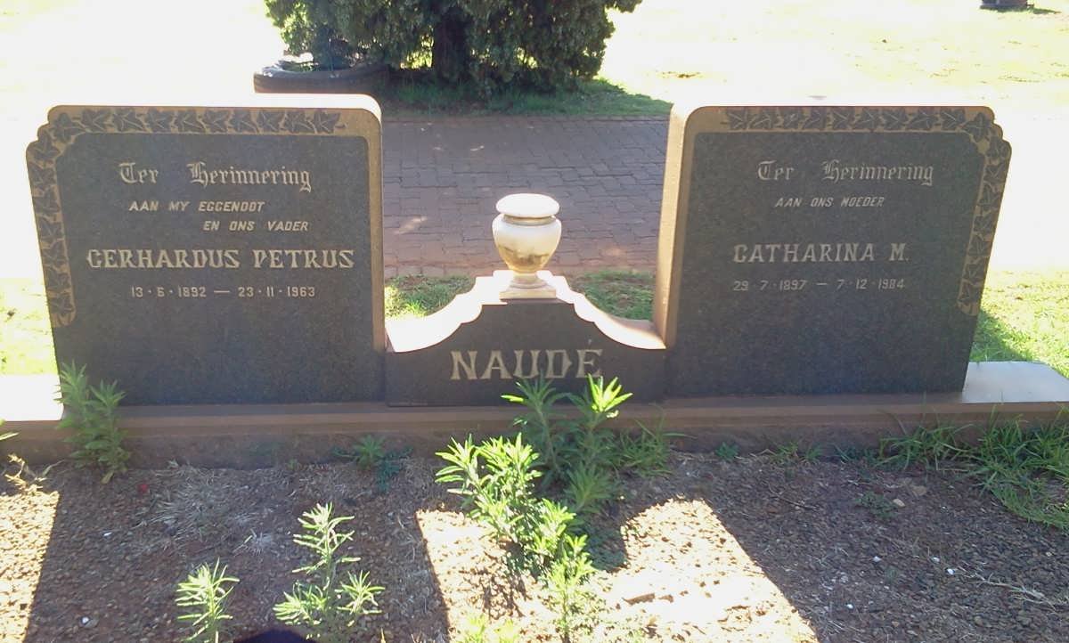 NAUDÉ Gerhardus Petrus 1892-1963 &amp; Catharina M. 1897-1984