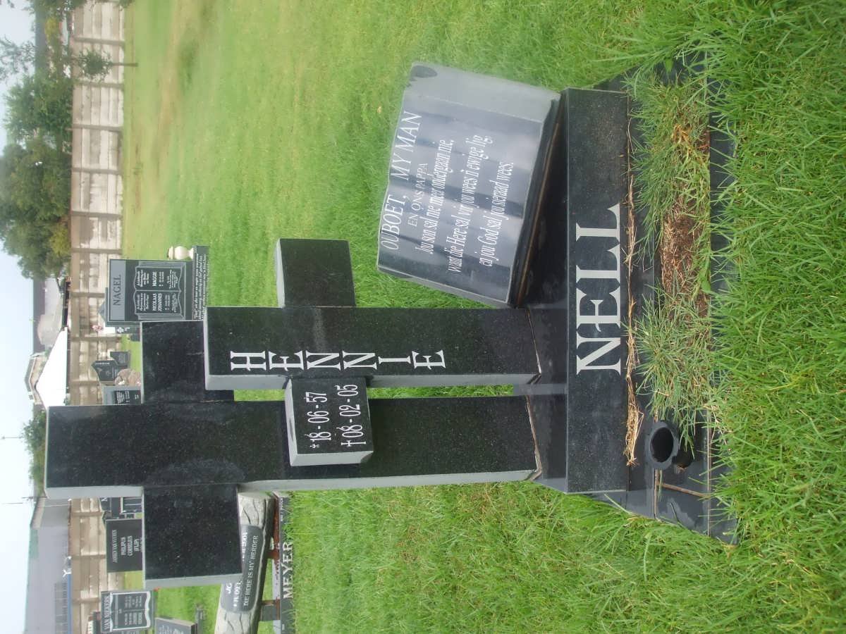 NELL Hennie 1957-2005