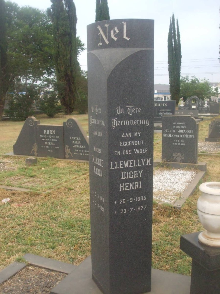 NEL Llewellyn Digby Henri 1895-1977 &amp; Minnie Anna 1910-1980