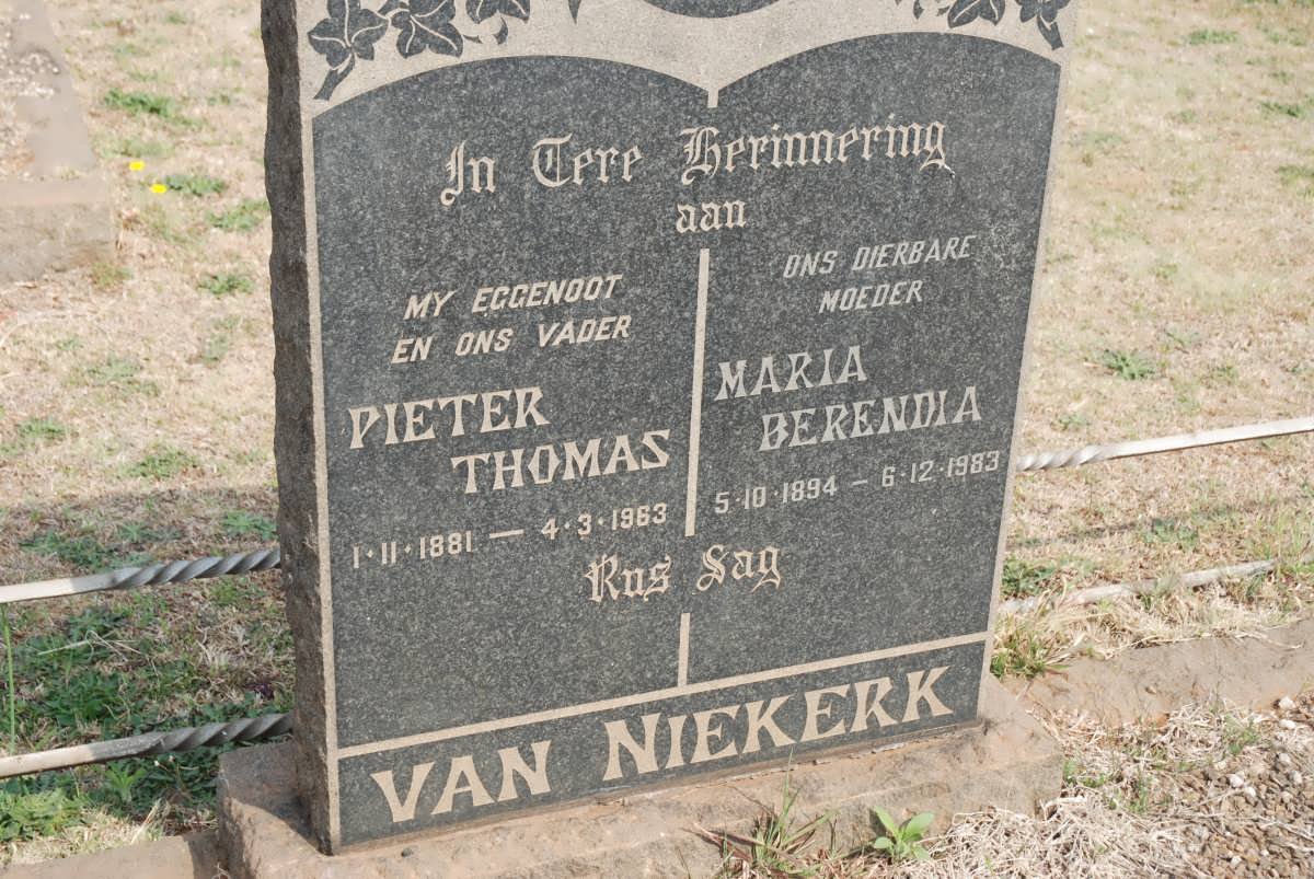 NIEKERK Pieter Thomas, van 1881-1963 &amp; Maria Berendia 1894-1983