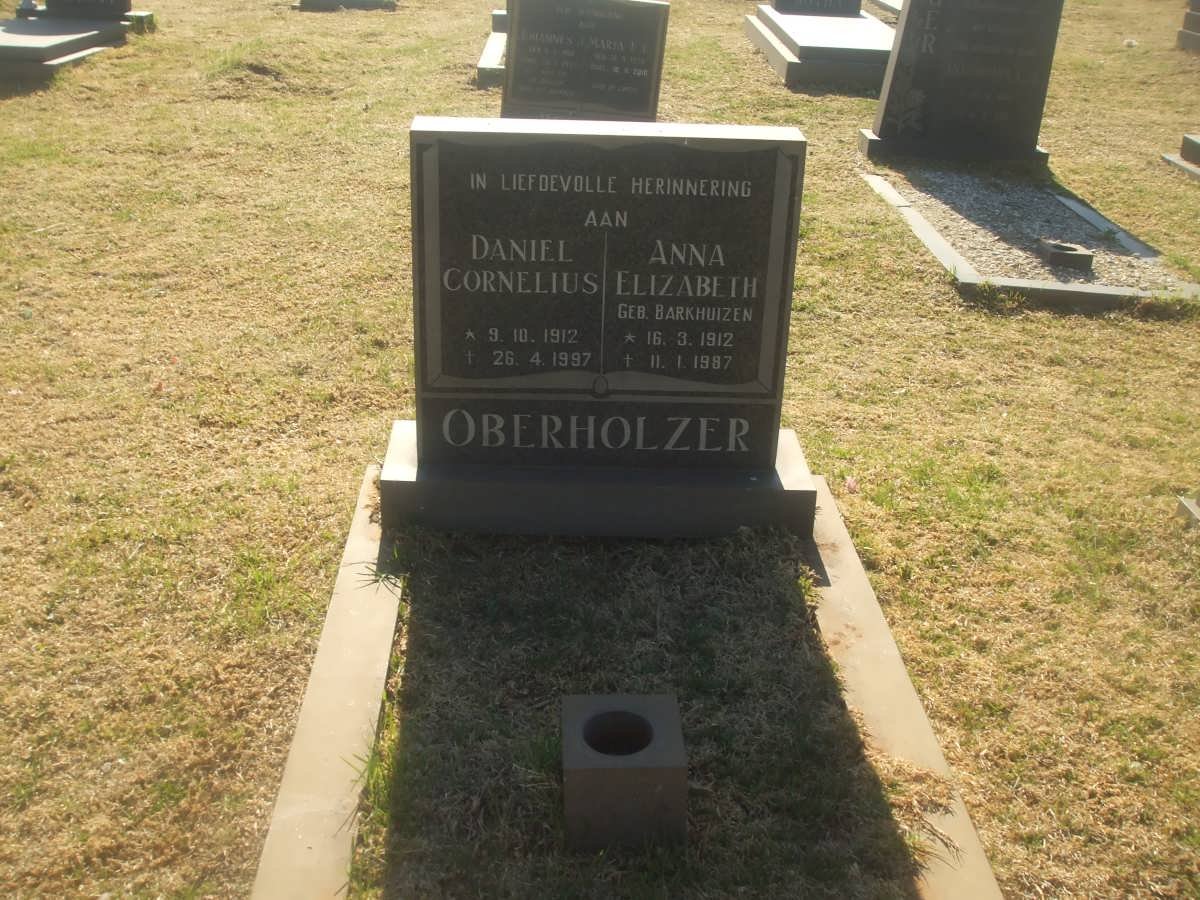 OBERHOLZER Daniel Cornelius 1912-1997 &amp; Anna Elizabeth BARKHUIZEN 1912-1987
