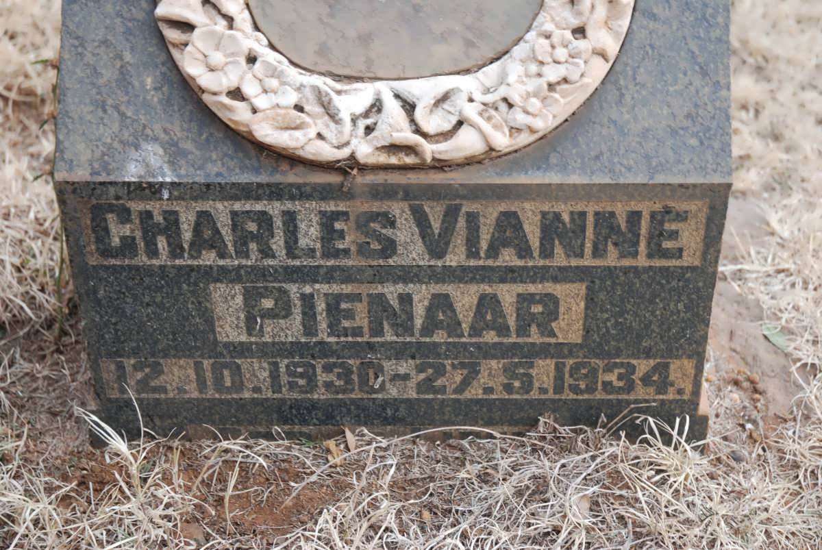 PIENAAR Charles Vianne 1930-1934