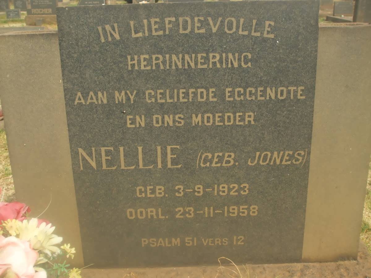 PRETORIUS Nellie nee JONES 1923-1958