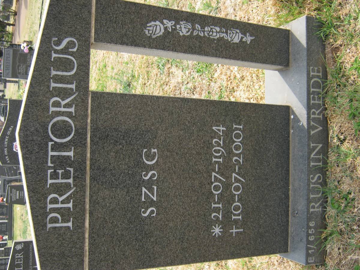 PRETORIUS Susanna Zacharia Snyman Geere nee ESTERHUIZEN 1924-2001