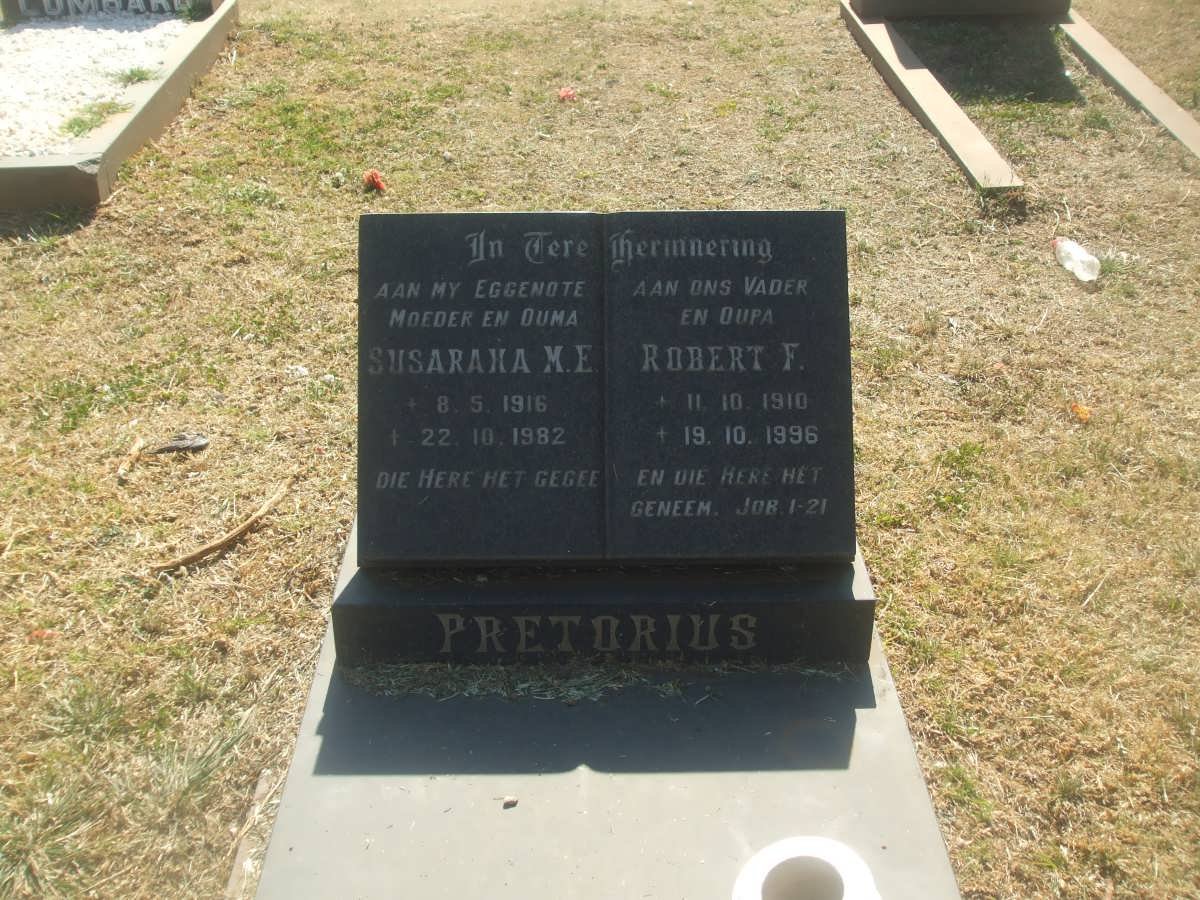 PRETORIUS Robert F. 1910-1996 &amp; Susaraha M.E. 1916-1982