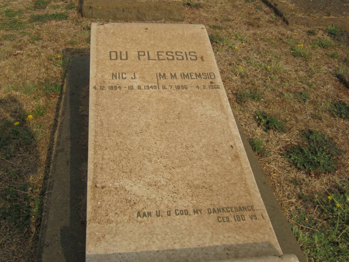 PLESSIS Nic J., du 1894-1949 &amp; Maria Magdalena 1896-1966
