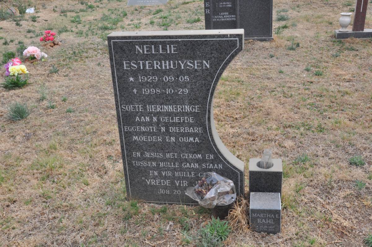ESTERHUYSEN Nellie 1929-1998