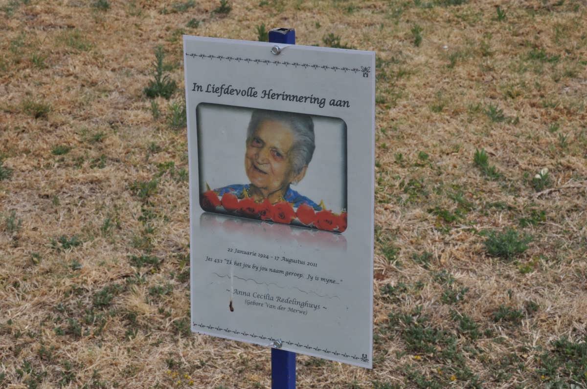 REDELINGHUYS Anna Cecilia nee VAN DER MERWE 1924-2011