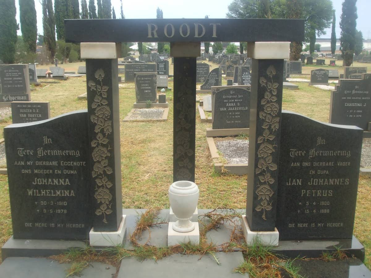 ROODT Jan Johannes Petrus 1900-1989 &amp; Johanna Wilhelmina 1910-1978