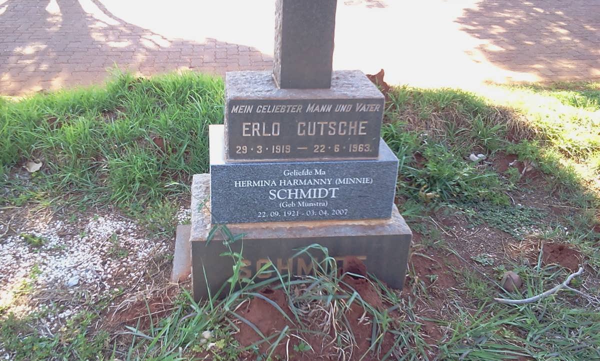 SCHMIDT Erlo Gutsche 1919-1963 &amp; Hermina Harmanny MUNSTRA 1921-2007