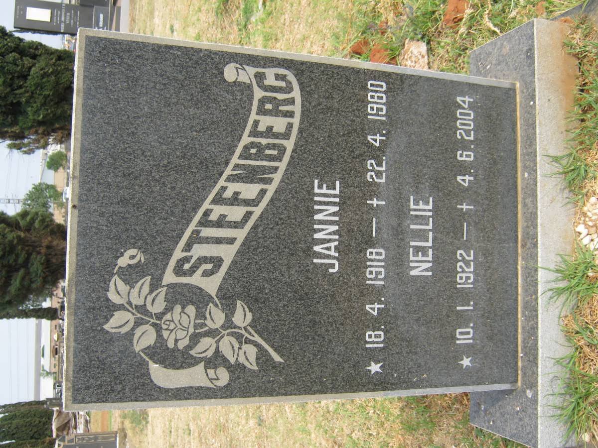STEENBERG Jannie 1918-1980 &amp; Nellie 1922-2004