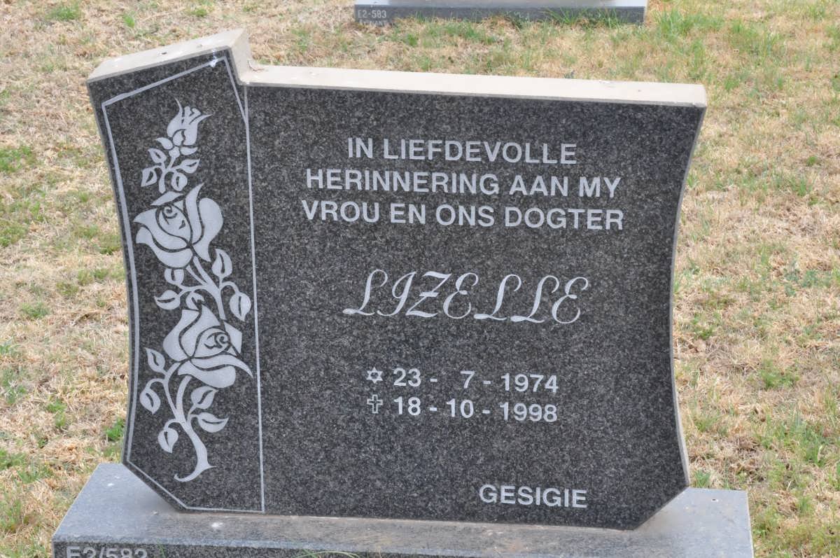 SMIT Lizelle 1974-1998