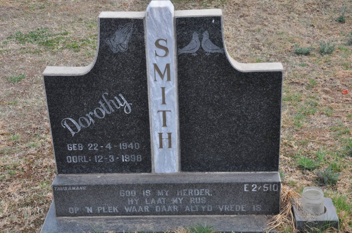 SMITH Dorothy 1940-1998
