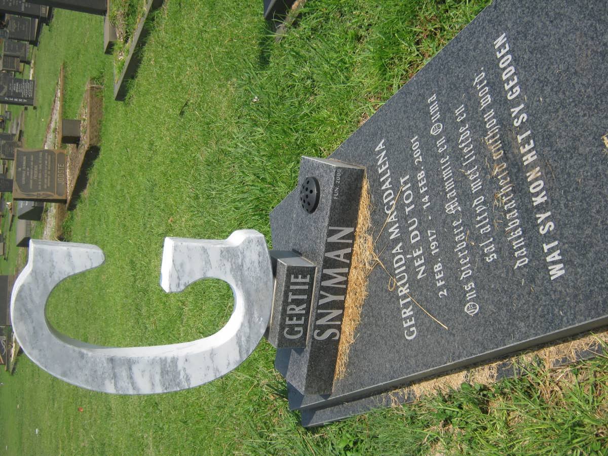 SNYMAN Gertruida Magdalena nee DU TOIT 1917-2001