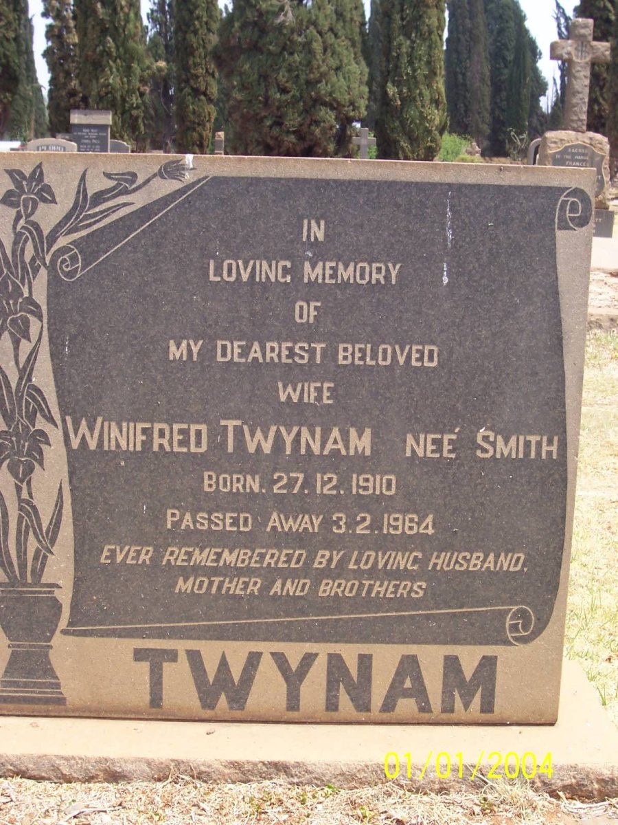 TWYNAM Winifred nee SMITH 1910-1964