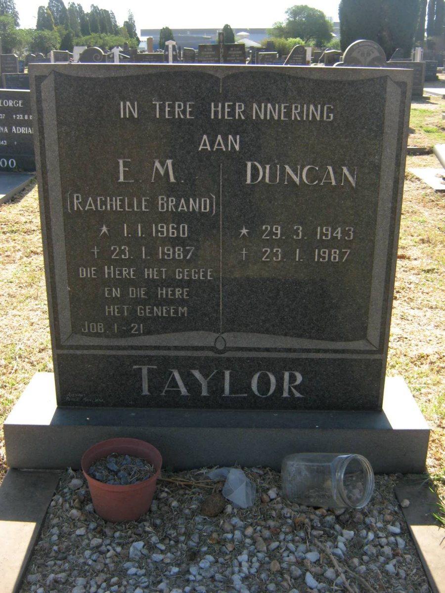 TAYLOR Duncan 1943-1987 :: TAYLOR E.M. nee BRAND 1960-1987