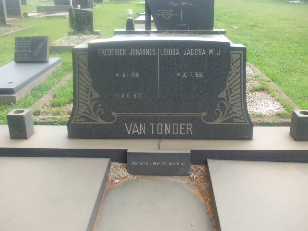 TONDER Frederick Johannes, van 1918-1972 &amp; Louisa Jacoba W.J. 1930-