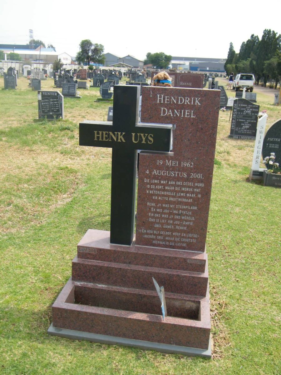 UYS Hendrik Daniel 1962-2001