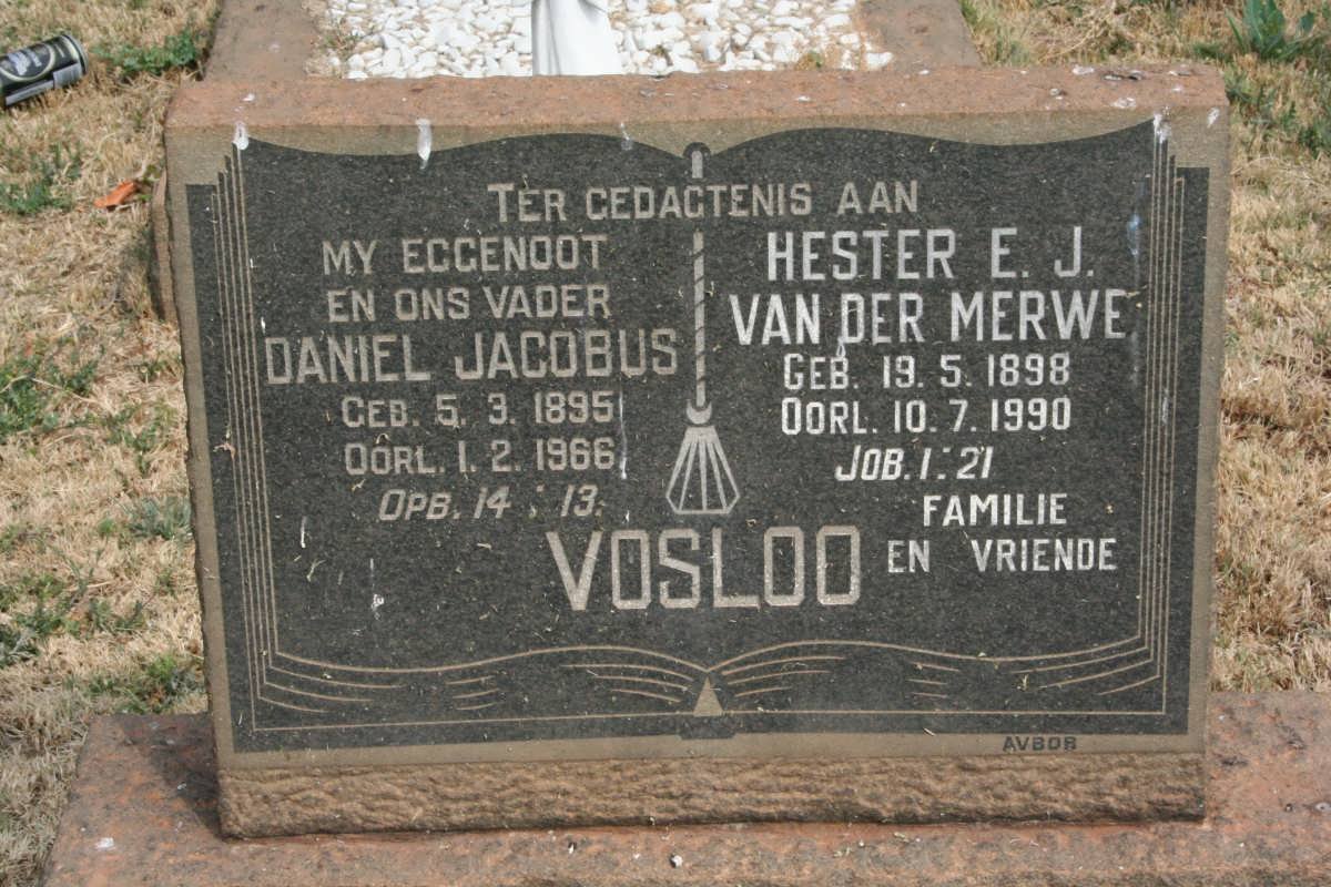 VOSLOO Daniel Jacobus 1895-1966 &amp; Hester E.J. VAN DER MERWE 1898-1990