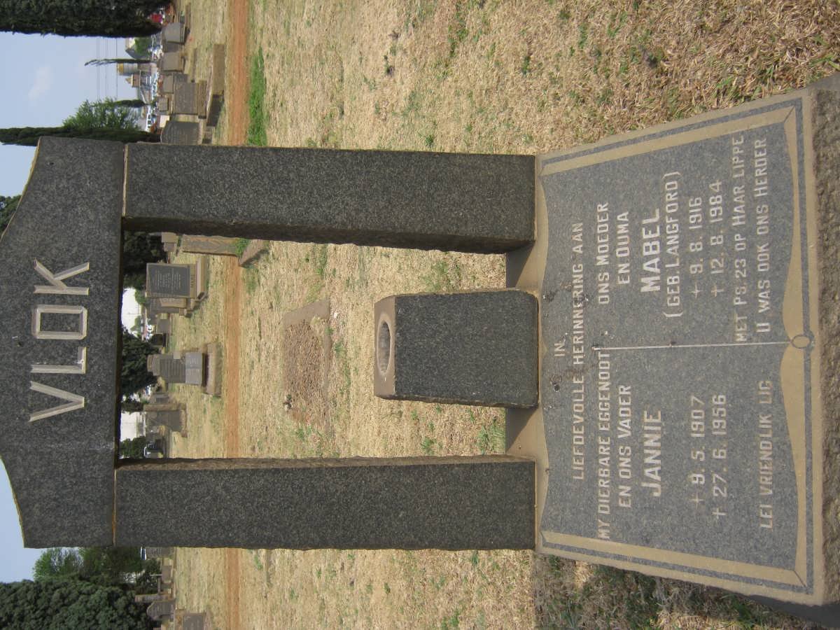 VLOK Jannie 1907-1956 &amp; Mabel LANGFORD 1916-1984