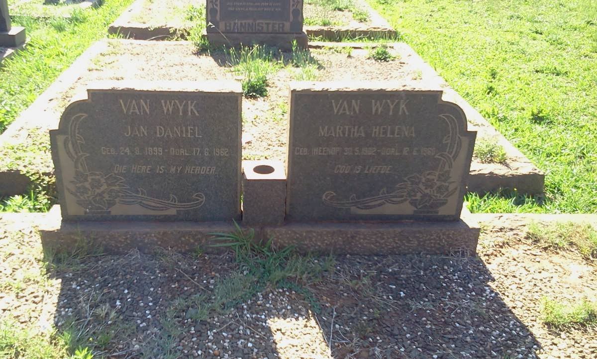 WYK Jan Daniel, van 1898-1962 &amp; Martha Helena HEENOP 1902-1960
