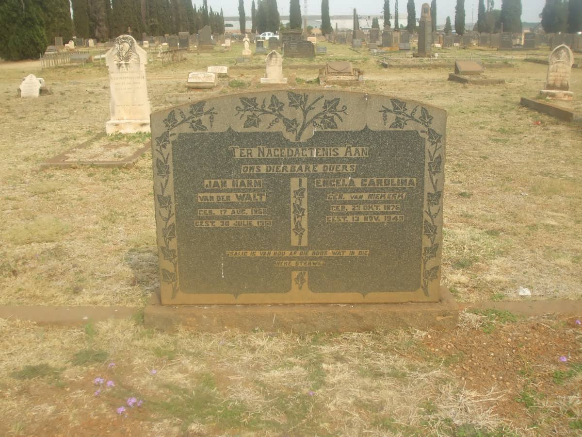 WALT Jan Harm, van der 1868-1951 &amp; Engela Carolina VAN NIEKERK 1875-1945