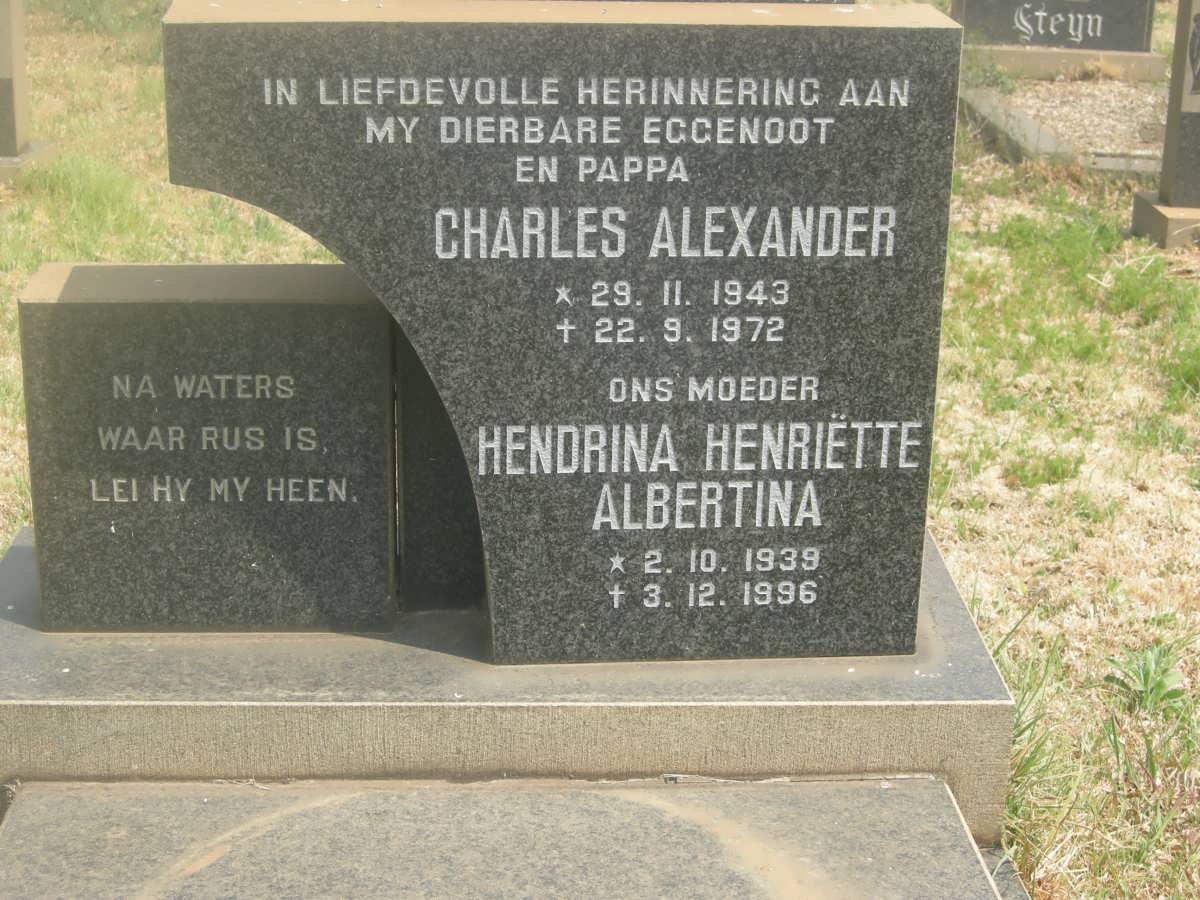 WARDEN Charles Alexander 1943-1972 &amp; Hendrina Henriëtte Albertina 1939-1996