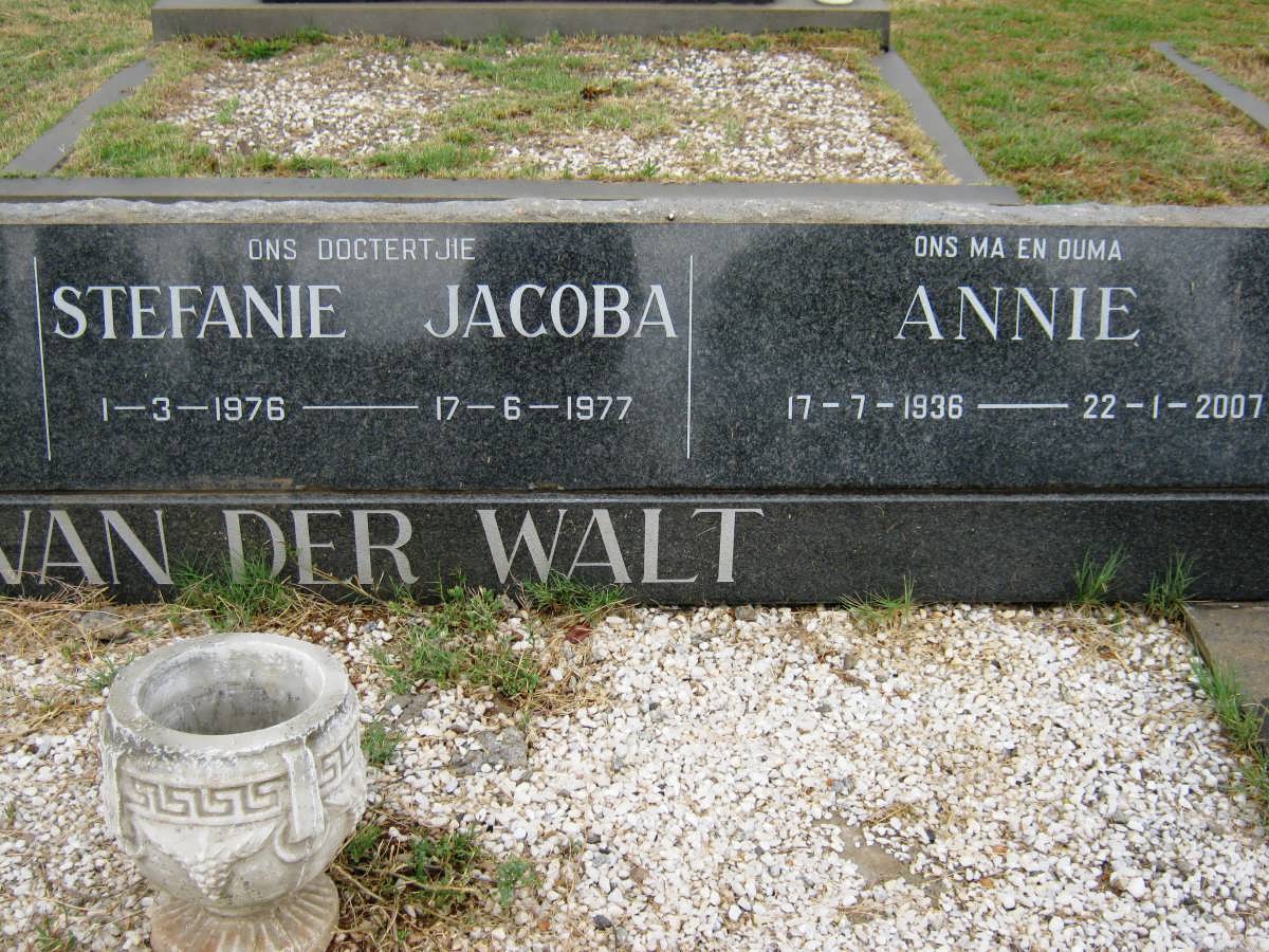 WALT Annie, van der 1936-2007 :: VAN DER WALT Stefanie Jacoba, van der 1976-1977
