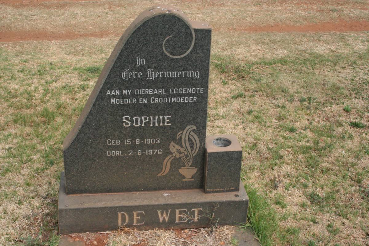 WET Sophie, de 1903-1976