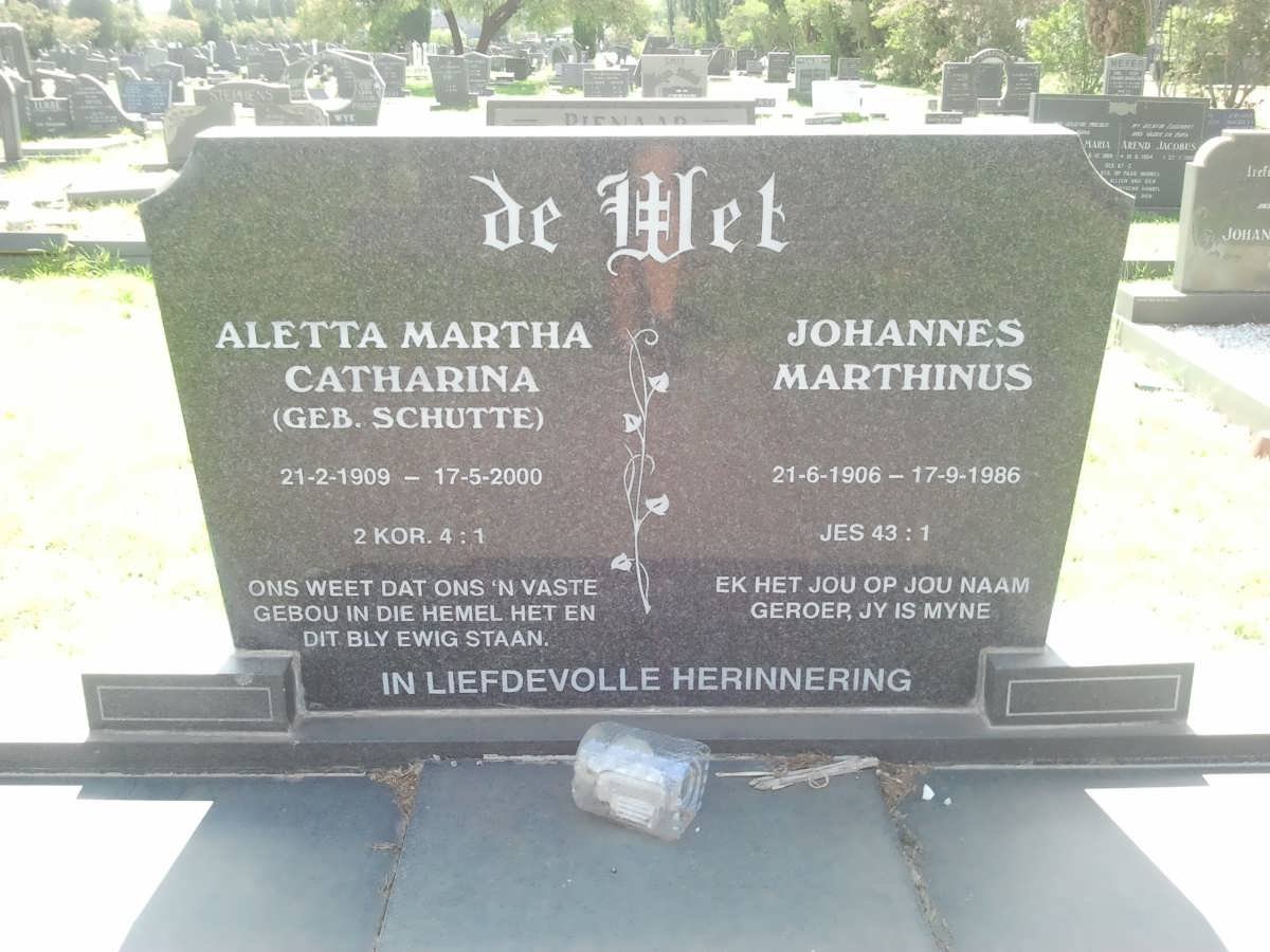 WET Johannes Marthinus, de 1906-1986 &amp; Aletta Martha Catharina SCHUTTE 1909-2000