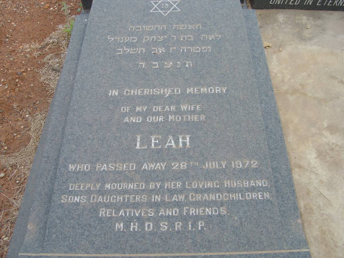 BRICK Leah -1972