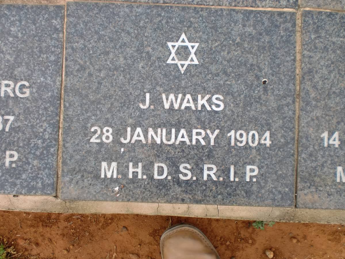 WAKS J. -1904
