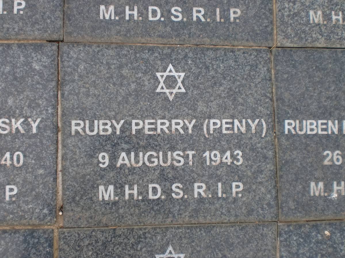 PERRY Ruby -1943