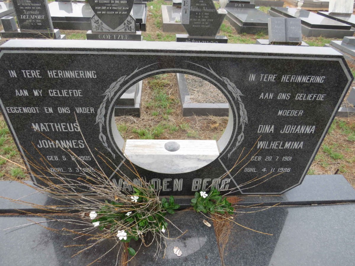 BERG Mattheus Johannes, van den 1905-1985 & Dina Johanna Wilhelmina 1901-1986